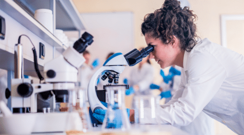 Cláir PhD agus Máistreachtaí Taighde